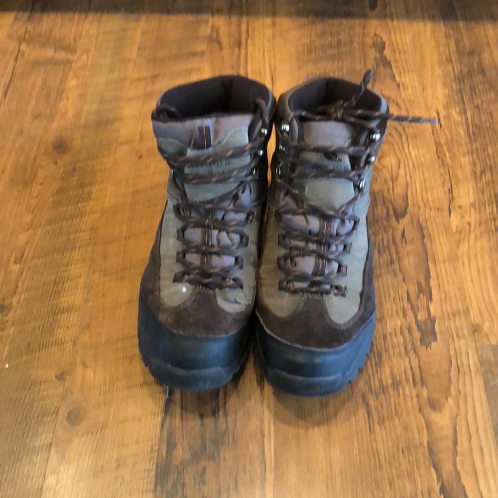 Sonoma boots